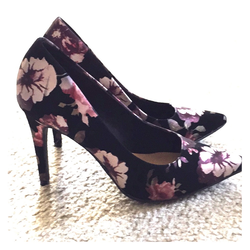 Floral Pumps